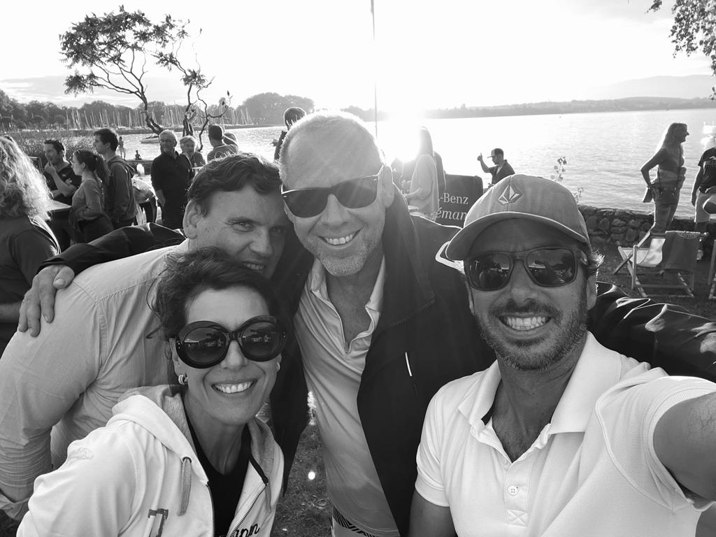 Remise des prix après la victoire de l'équipage du club de voile sailingobjectives